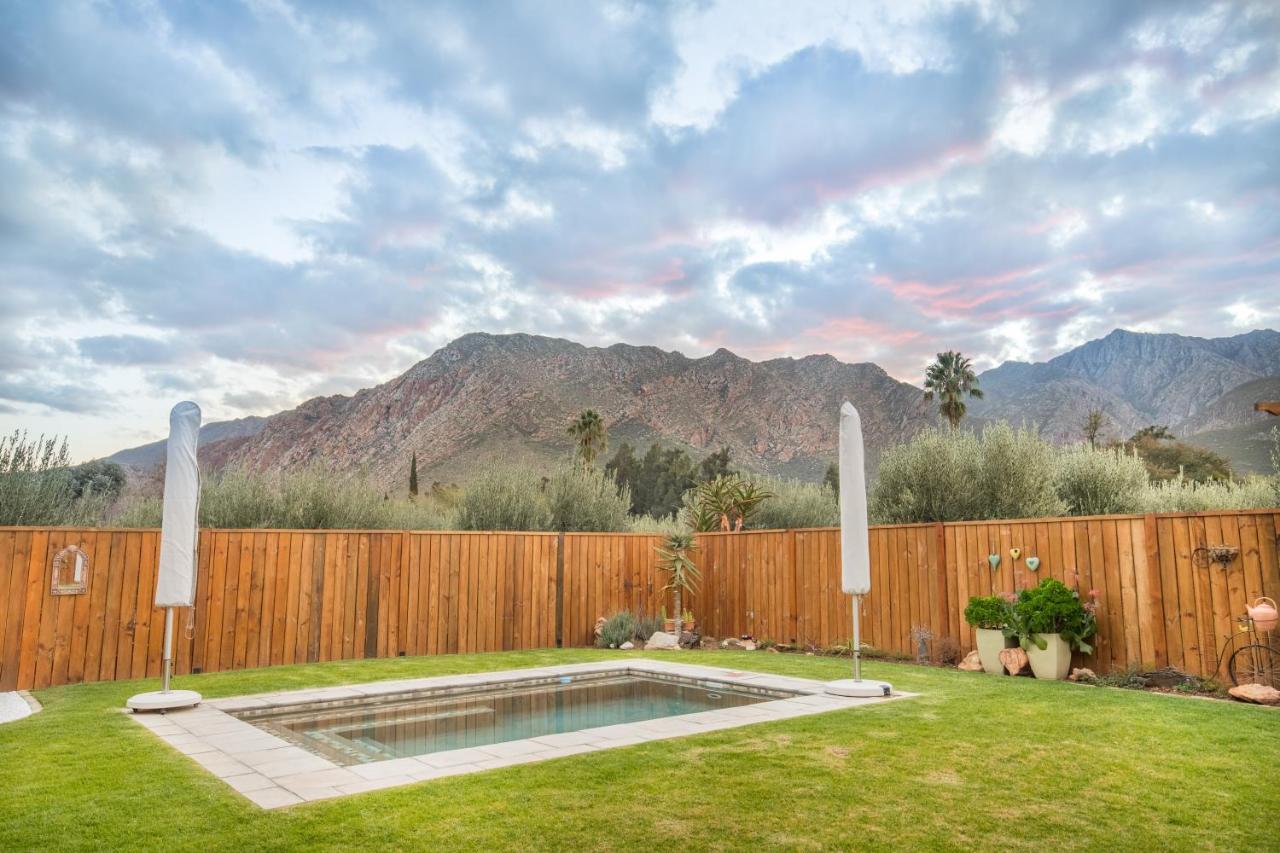 Mirihof Retreat And Olive Estate Hotel Montagu Buitenkant foto